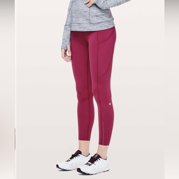 Lululemon Fast & Free 7/8 Tight II *Nulux 25"
Star Ruby - Picture 7 of 11